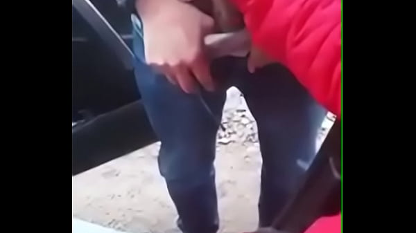 Sik sik kocamin önünde sik beni