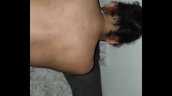 Une tunisienne qui aime la bite